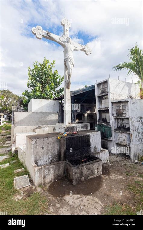 List of Cemeteries in Cebu .